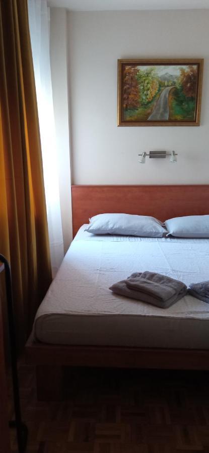 Branysol Apartman Novi Sad Eksteriør billede