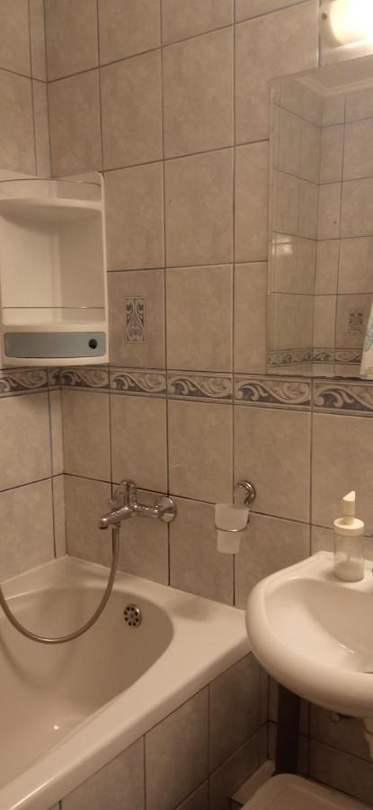 Branysol Apartman Novi Sad Eksteriør billede